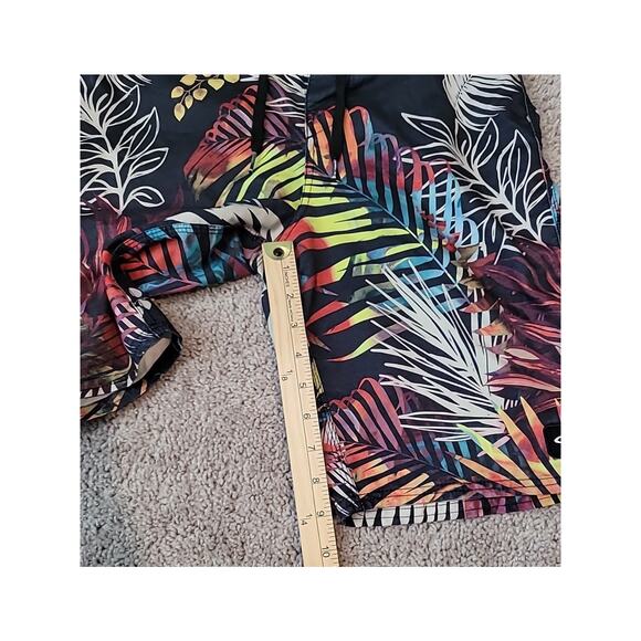 O’Neill Leaf Print Swim Trunks Size 28 Mens Boardshorts Beach Surf GUC - Picture 8 of 8